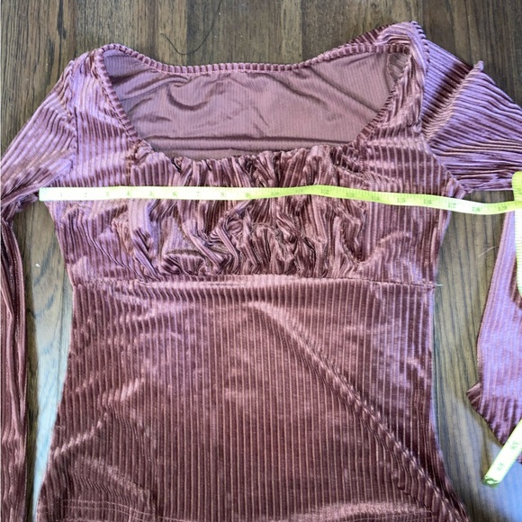 NIB Shein Ribbed Crush Velvet Ruffled Bust Top M - Picture 11 of 11